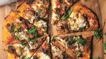 Kavurmalı Pizza